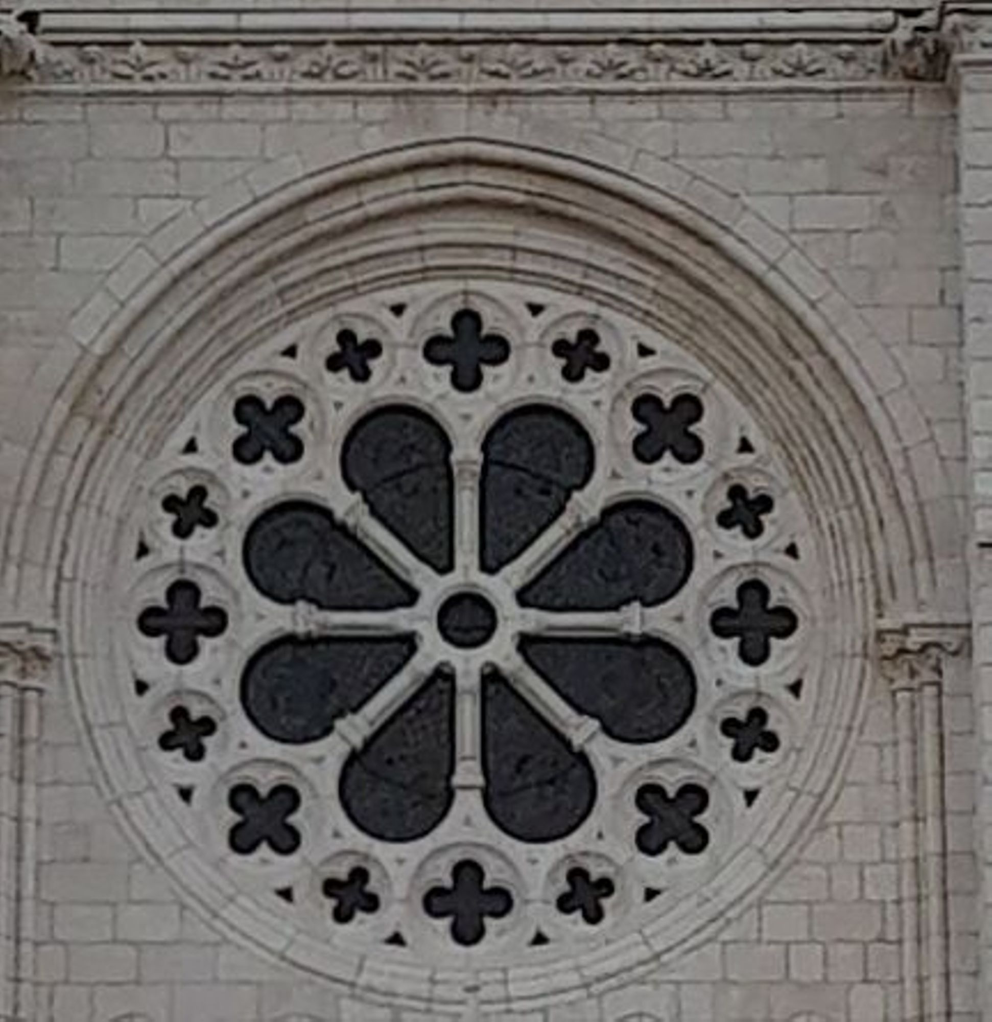 L'église Saint-André et son mobilier